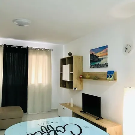Bonito Y Luminoso Apartamento En Playas Del Medano *